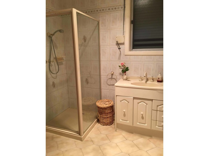 5 Haresta Avenue, Dandenong VIC 3175