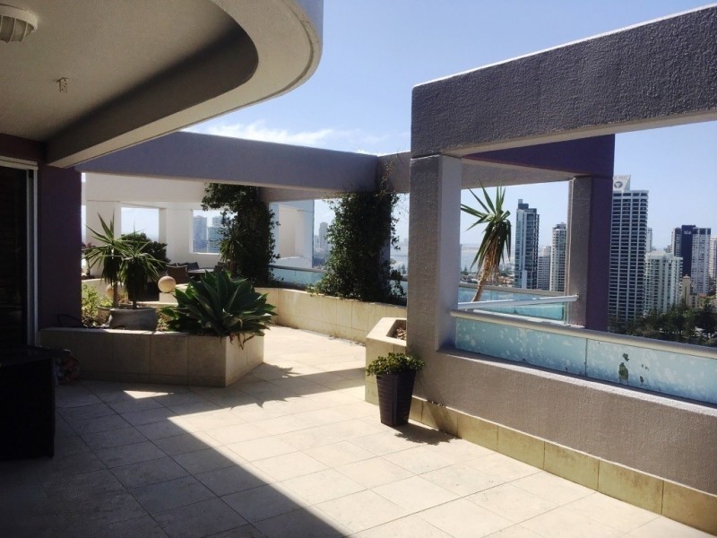 124/12 Commodore Drive, Surfers Paradise QLD 4217