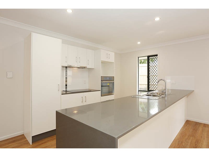 2/2 Leah Court, Wellington Point QLD 4160