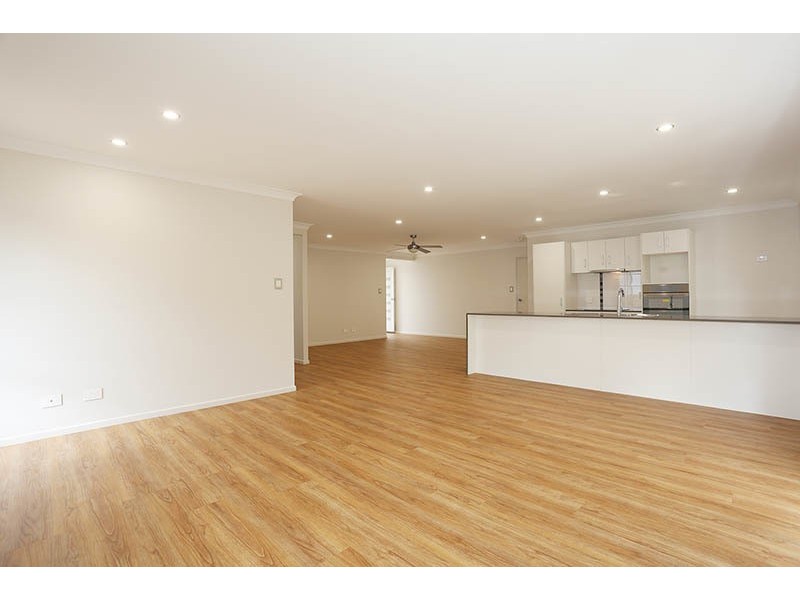 2/2 Leah Court, Wellington Point QLD 4160