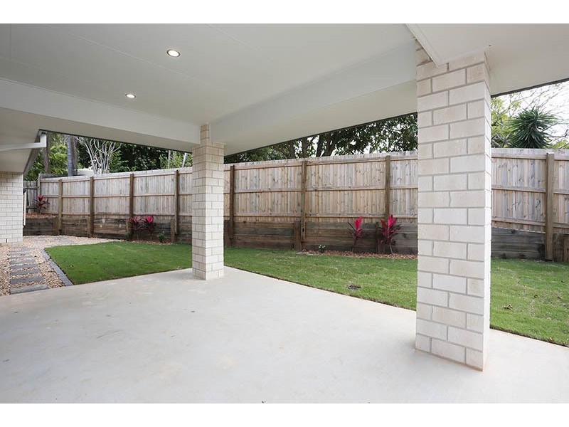 2/2 Leah Court, Wellington Point QLD 4160