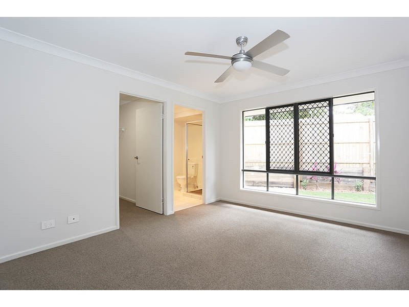 2/2 Leah Court, Wellington Point QLD 4160