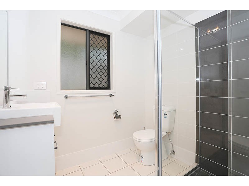 2/2 Leah Court, Wellington Point QLD 4160