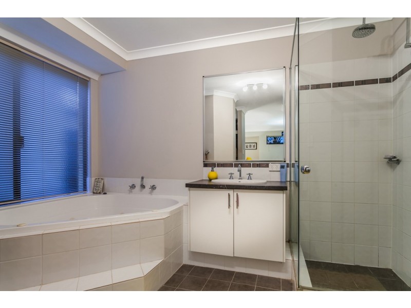 19 Adriana Way, Halls Head WA 6210