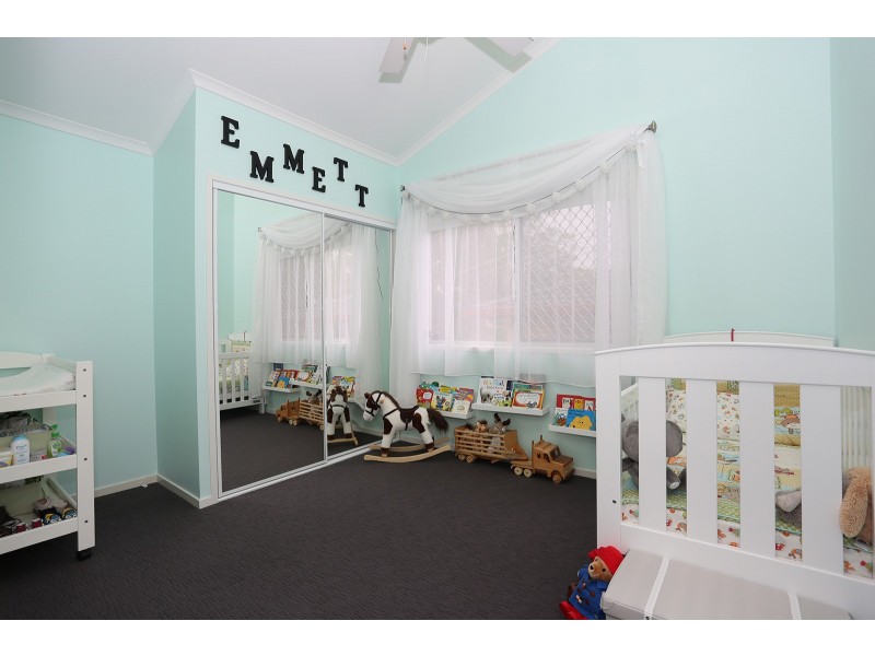 25 Hillcrest Avenue, Nambour QLD 4560