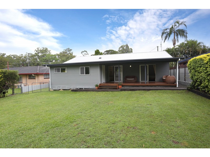 25 Hillcrest Avenue, Nambour QLD 4560