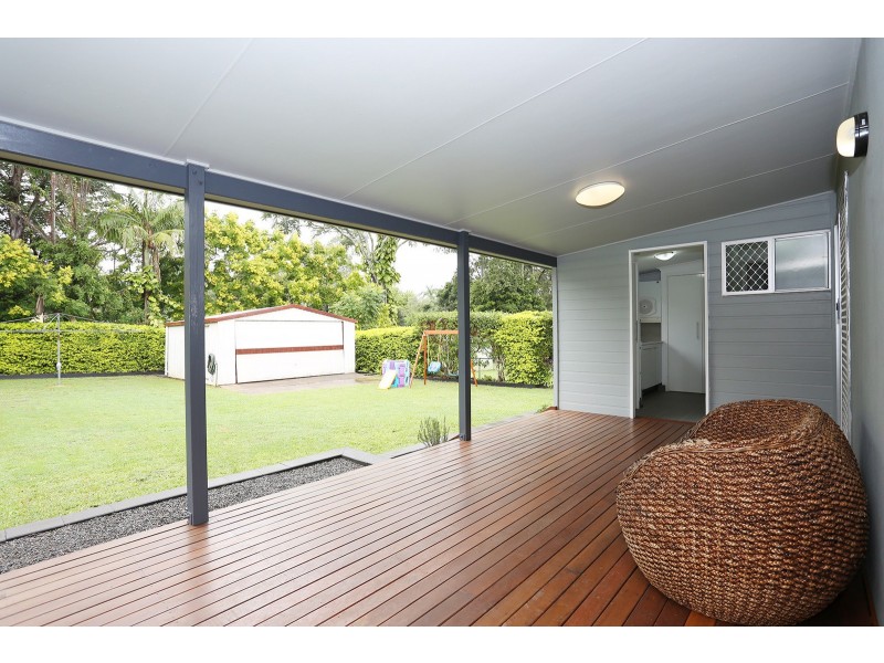 25 Hillcrest Avenue, Nambour QLD 4560