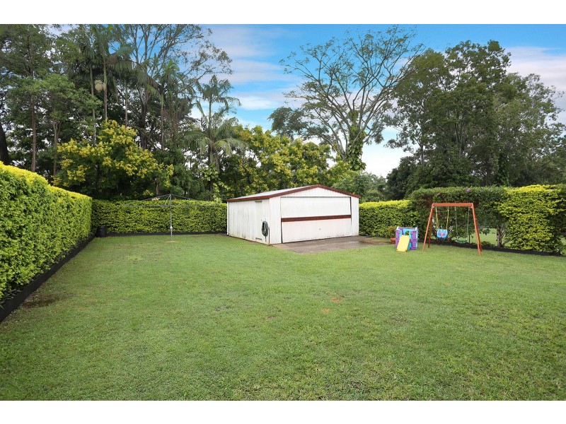 25 Hillcrest Avenue, Nambour QLD 4560