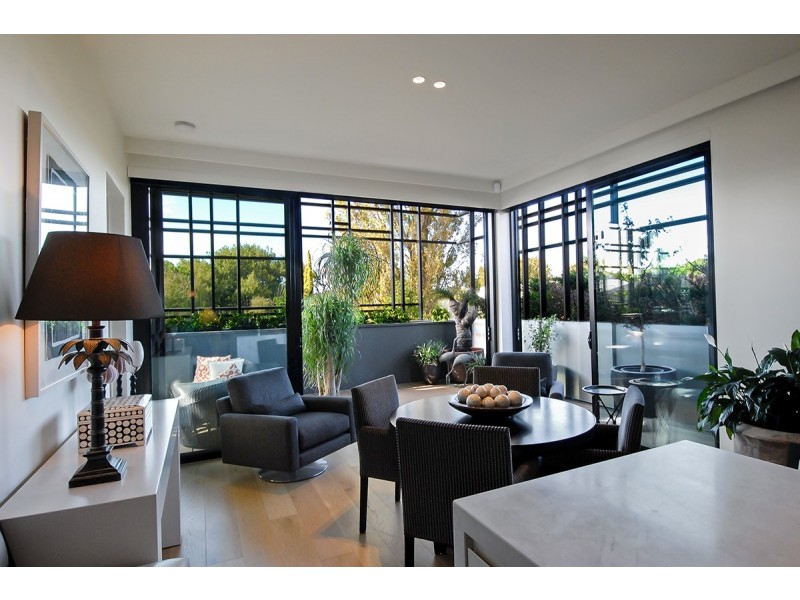 17/4 Dudley Street, Brighton VIC 3186