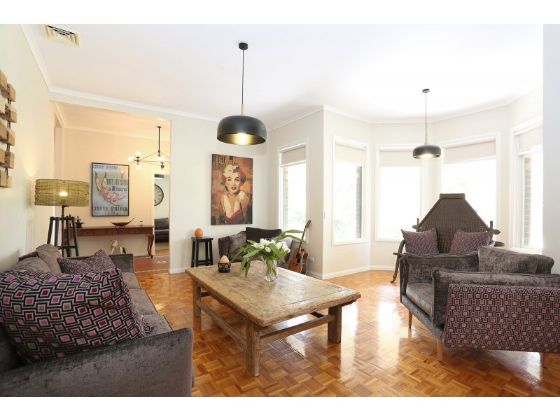 2 Swinton Way, Greenvale VIC 3059