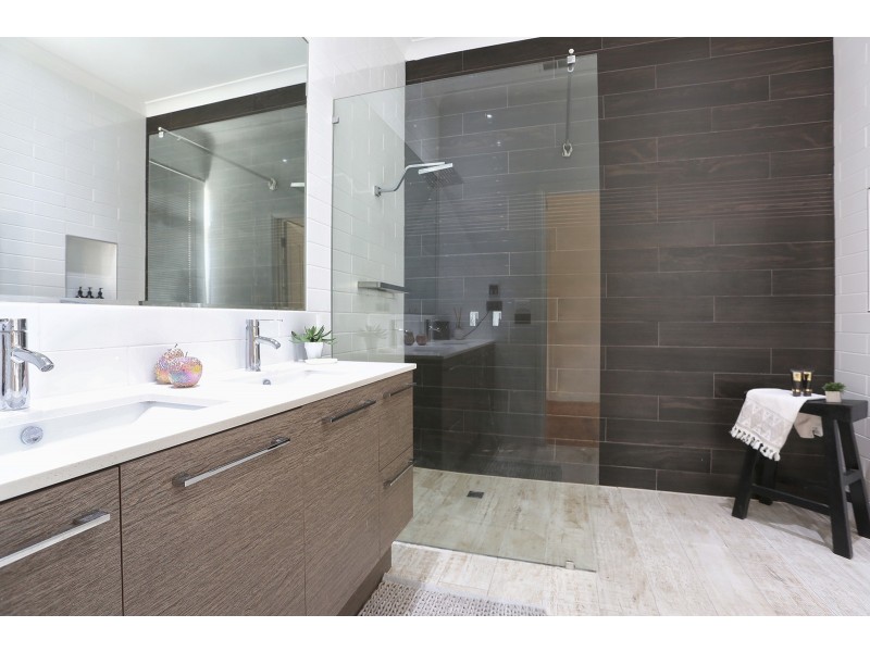 2 Swinton Way, Greenvale VIC 3059