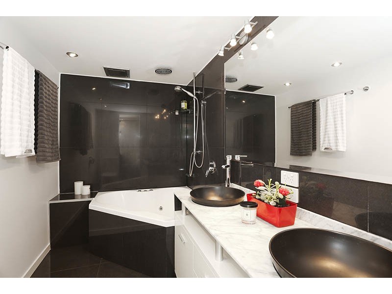 6/28 Woodroffe Avenue, Main Beach QLD 4217