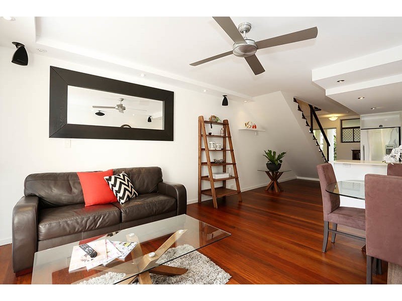 6/28 Woodroffe Avenue, Main Beach QLD 4217