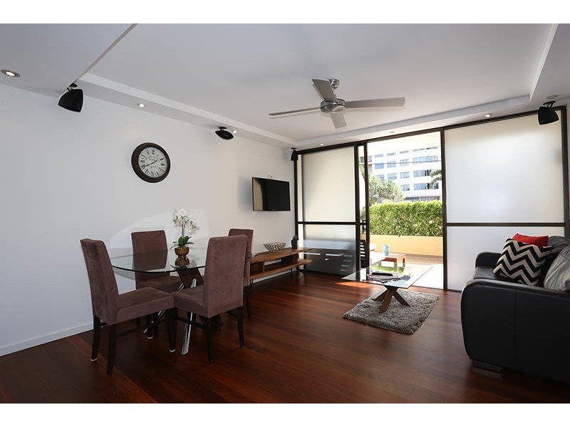 6/28 Woodroffe Avenue, Main Beach QLD 4217