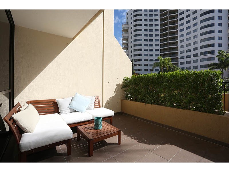 6/28 Woodroffe Avenue, Main Beach QLD 4217