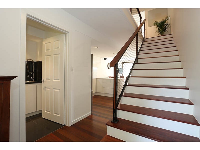 6/28 Woodroffe Avenue, Main Beach QLD 4217