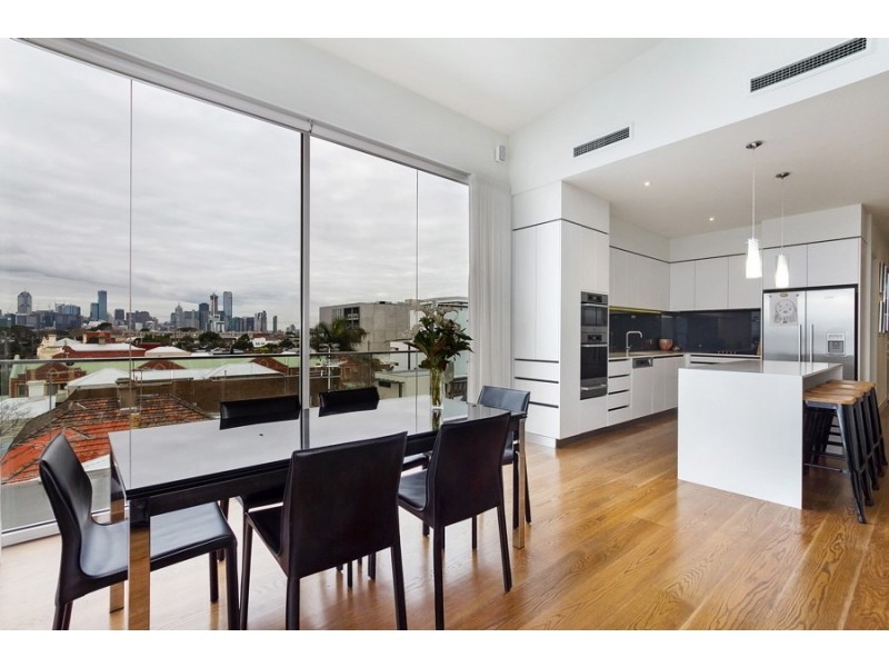 8/74 Stokes Street, Port Melbourne VIC 3207