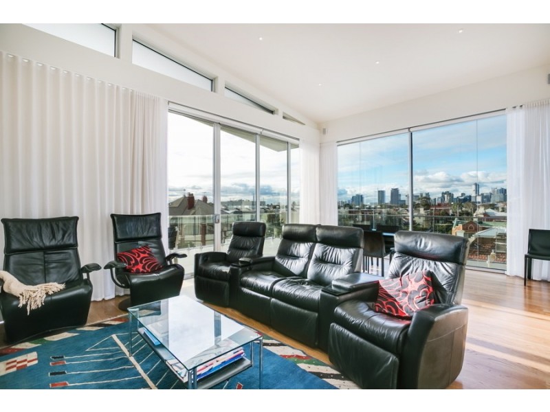 8/74 Stokes Street, Port Melbourne VIC 3207