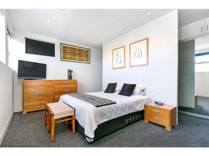 8/74 Stokes Street, Port Melbourne VIC 3207