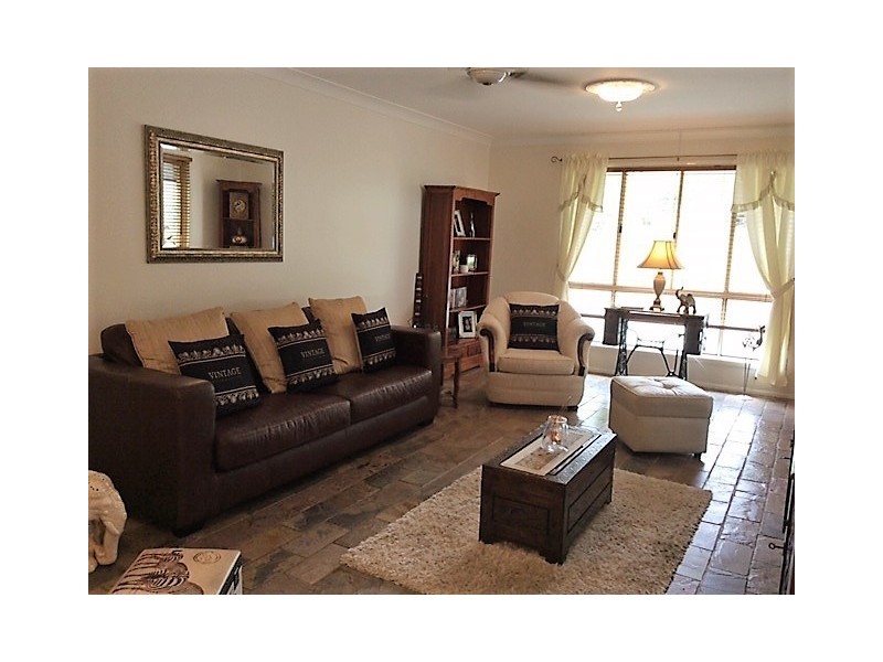 170 Lynwood Drive, Guanaba QLD 4210