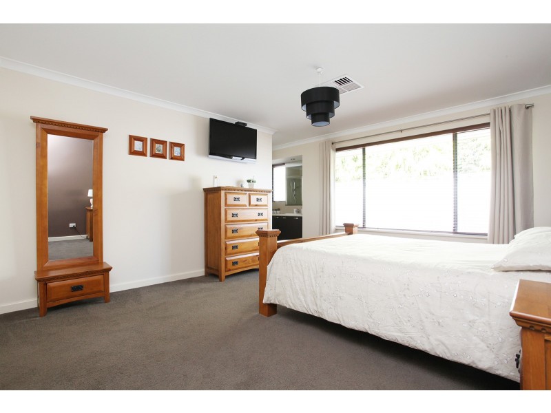 69 Fendam Street, Warnbro WA 6169