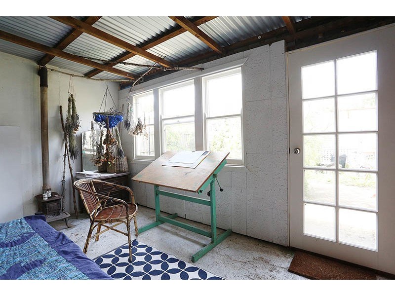 106 La Trobe Street, Redan VIC 3350