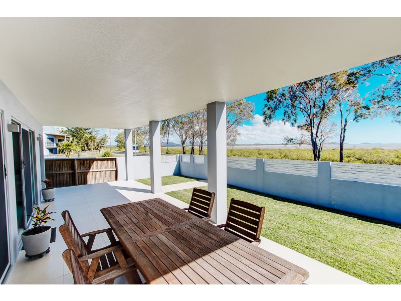 43 Slade Esplanade, Slade Point QLD 4740