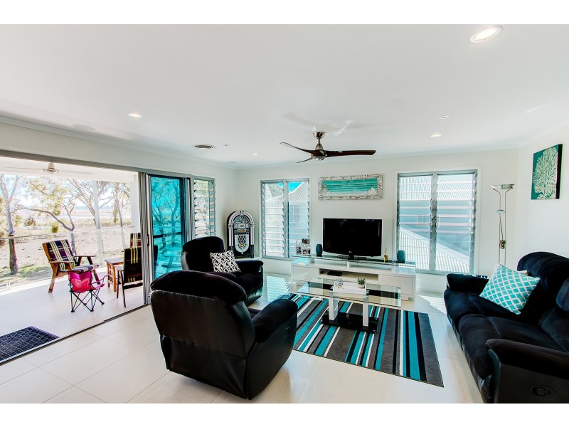 43 Slade Esplanade, Slade Point QLD 4740