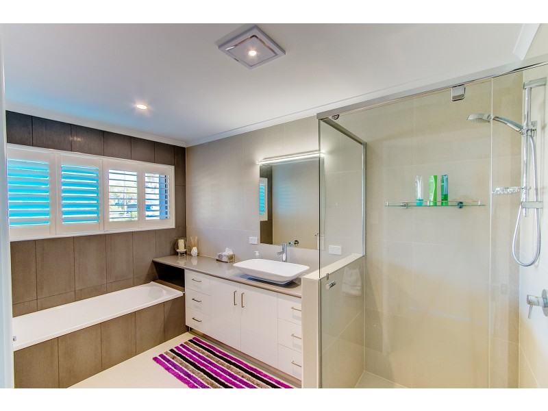 43 Slade Esplanade, Slade Point QLD 4740