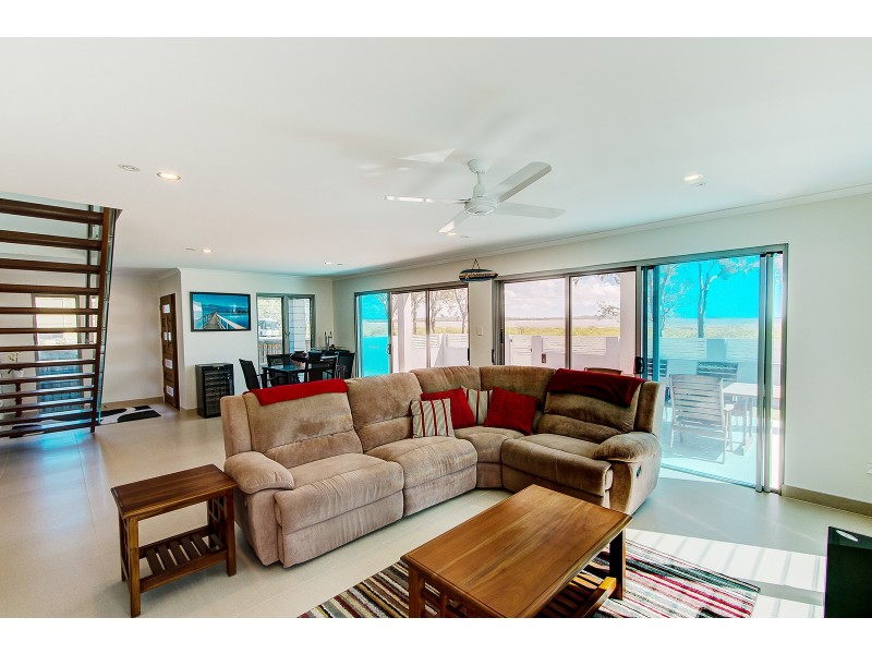 43 Slade Esplanade, Slade Point QLD 4740