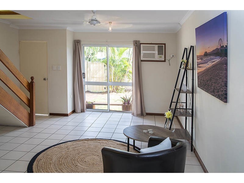 9/6-10 Palm Street, Holloways Beach QLD 4878