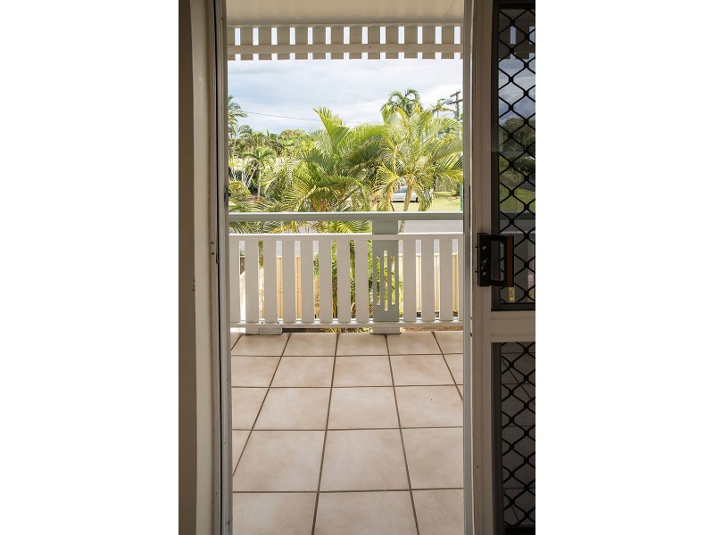 9/6-10 Palm Street, Holloways Beach QLD 4878
