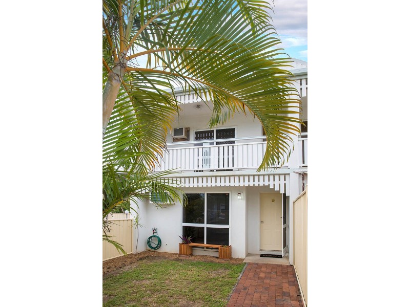 9/6-10 Palm Street, Holloways Beach QLD 4878