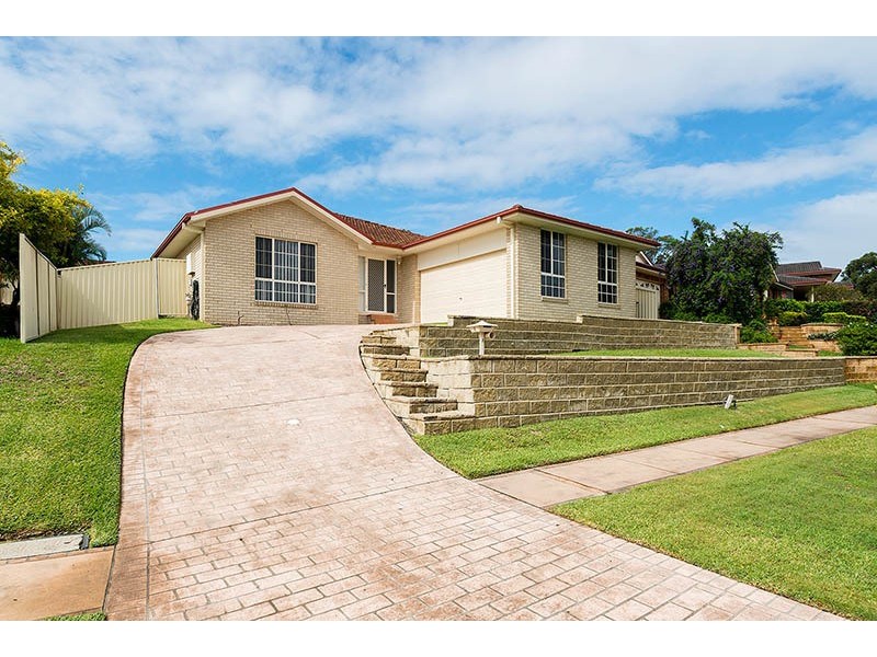 2 Lupin Close, Woongarrah NSW 2259