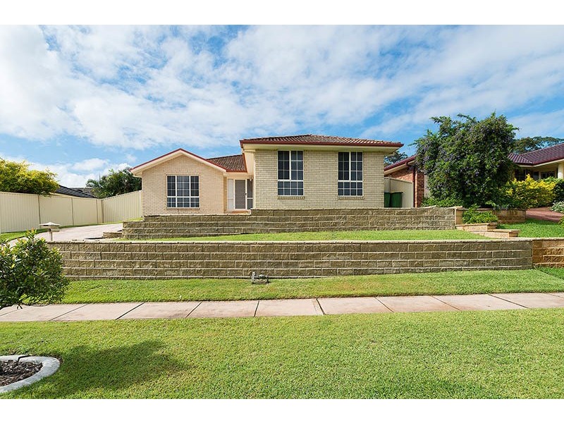 2 Lupin Close, Woongarrah NSW 2259