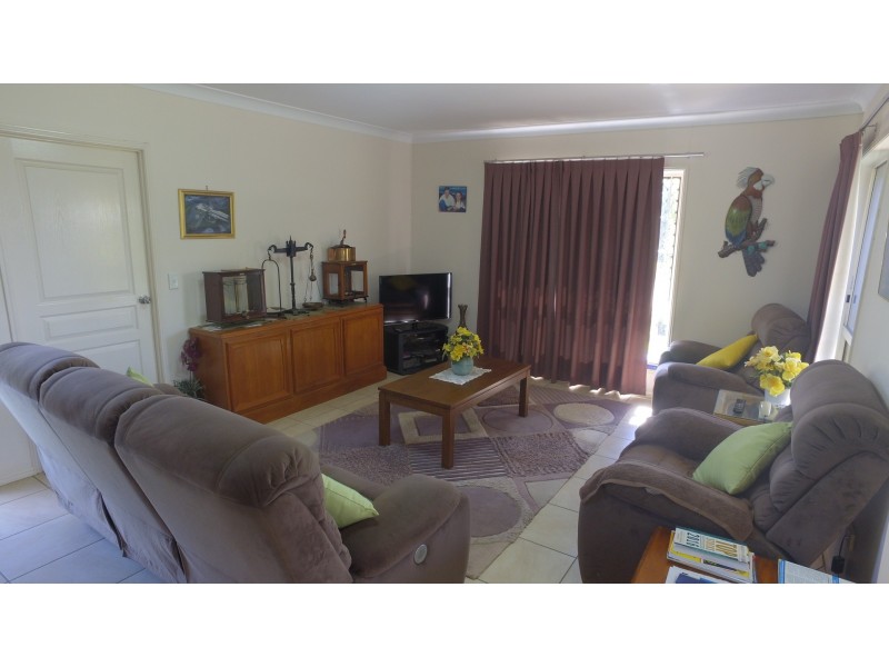 9 Jelisa Place, Placid Hills QLD 4343