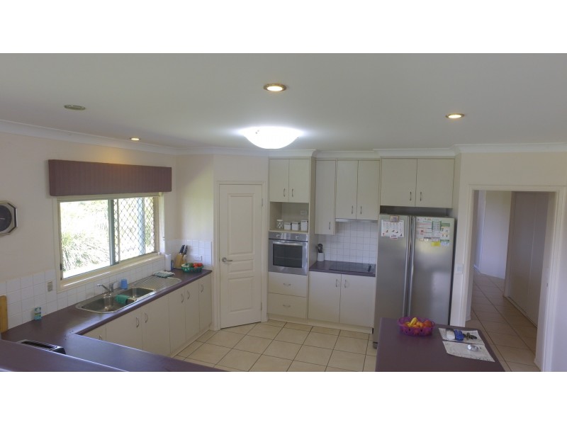 9 Jelisa Place, Placid Hills QLD 4343