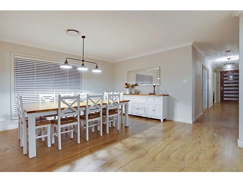 5 Matich Place, Oran Park NSW 2570