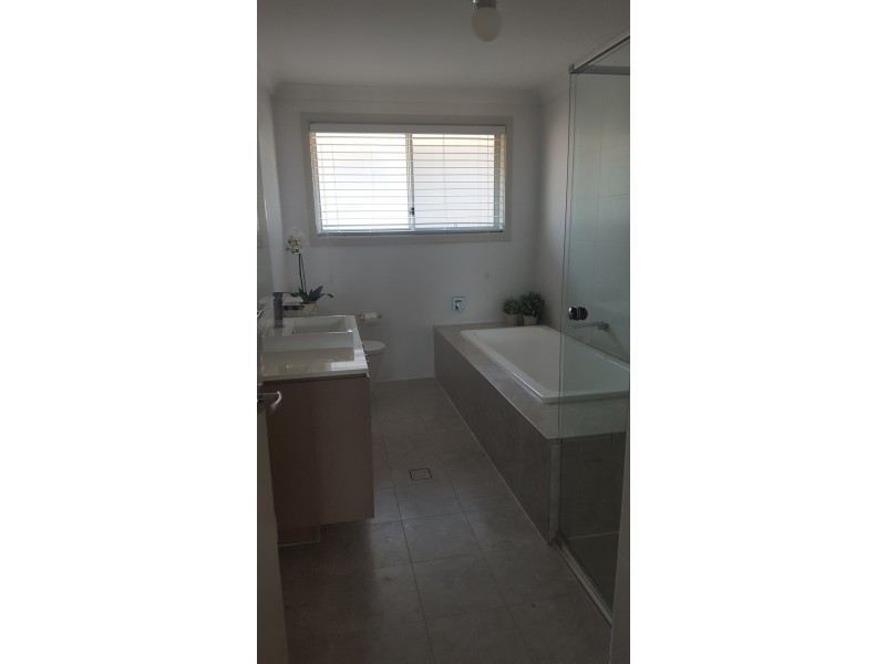 5 Matich Place, Oran Park NSW 2570