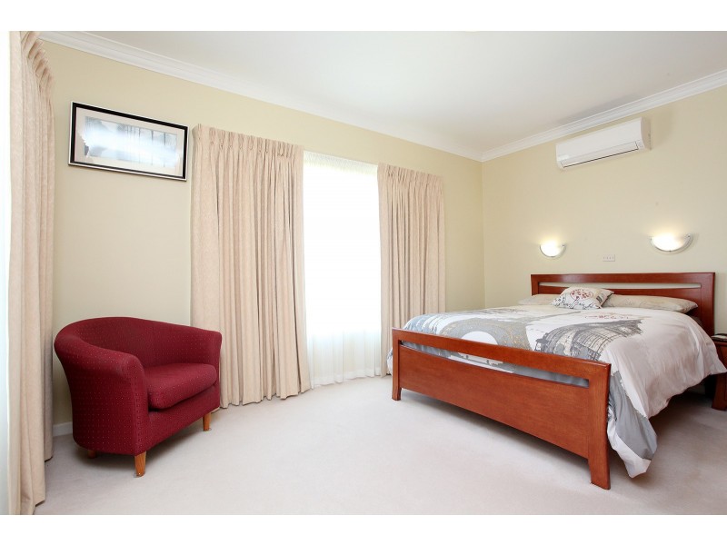 9 Dunstan Street, South Bunbury WA 6230