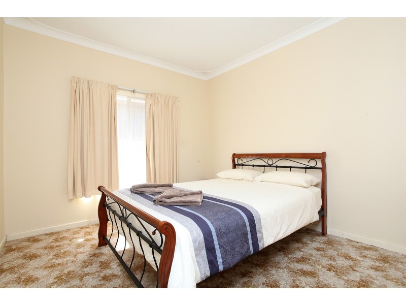 9 Dunstan Street, South Bunbury WA 6230