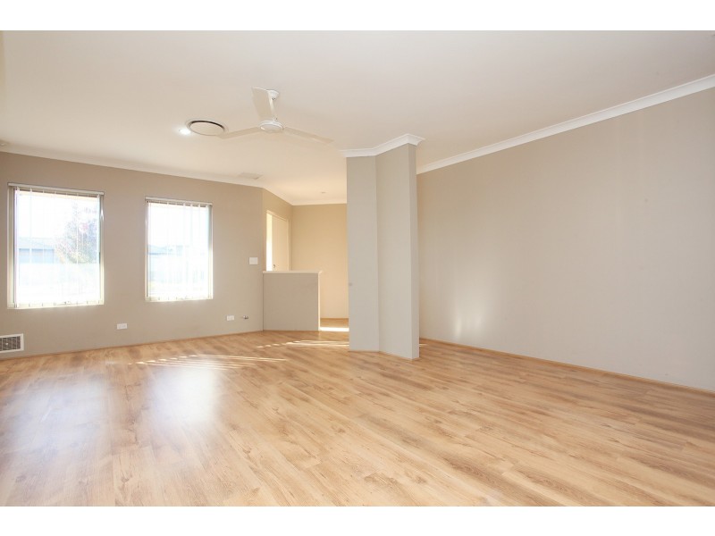 20 Lonsdale Crescent, Waikiki WA 6169