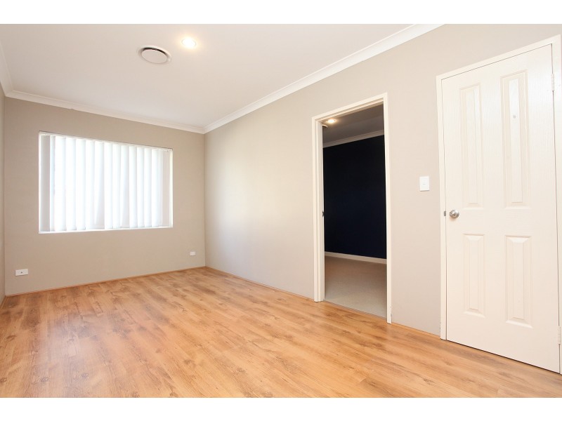 20 Lonsdale Crescent, Waikiki WA 6169