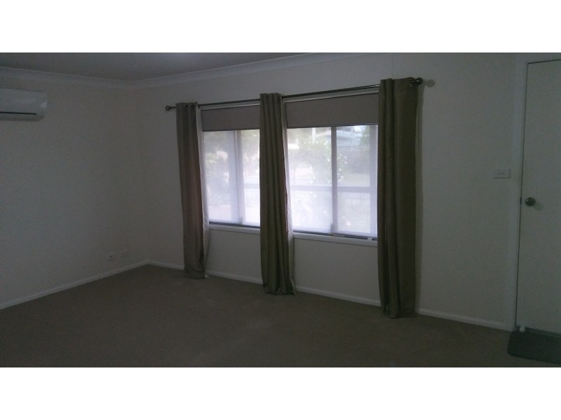 4 Depot Road, Uralla NSW 2358