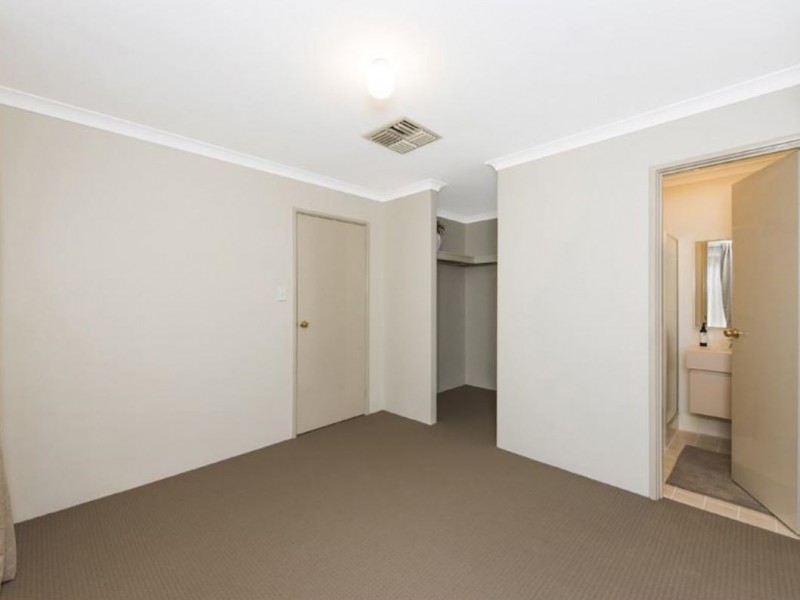 8 Munday Road, High Wycombe WA 6057