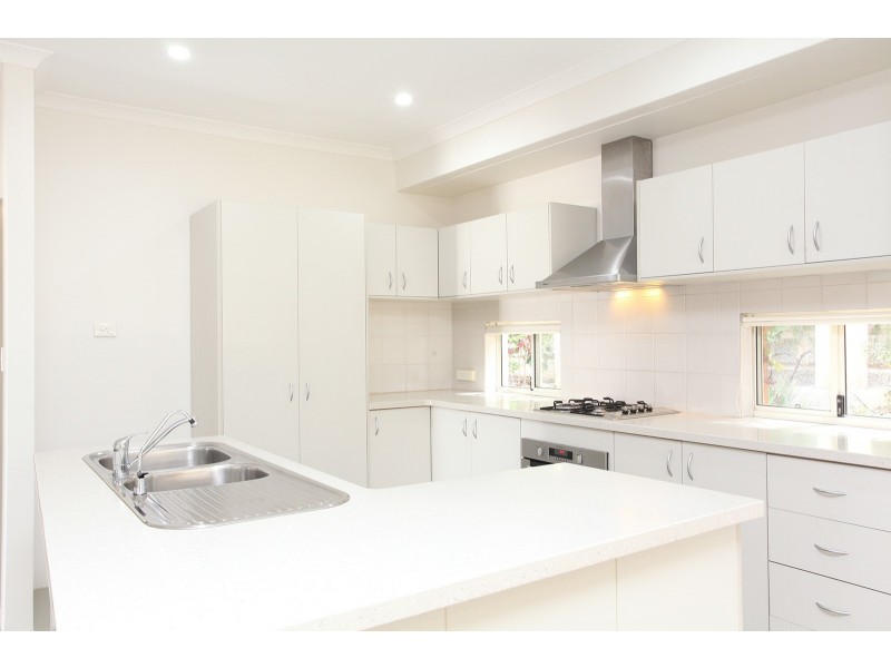 8/98 Canning Road, Kalamunda WA 6076