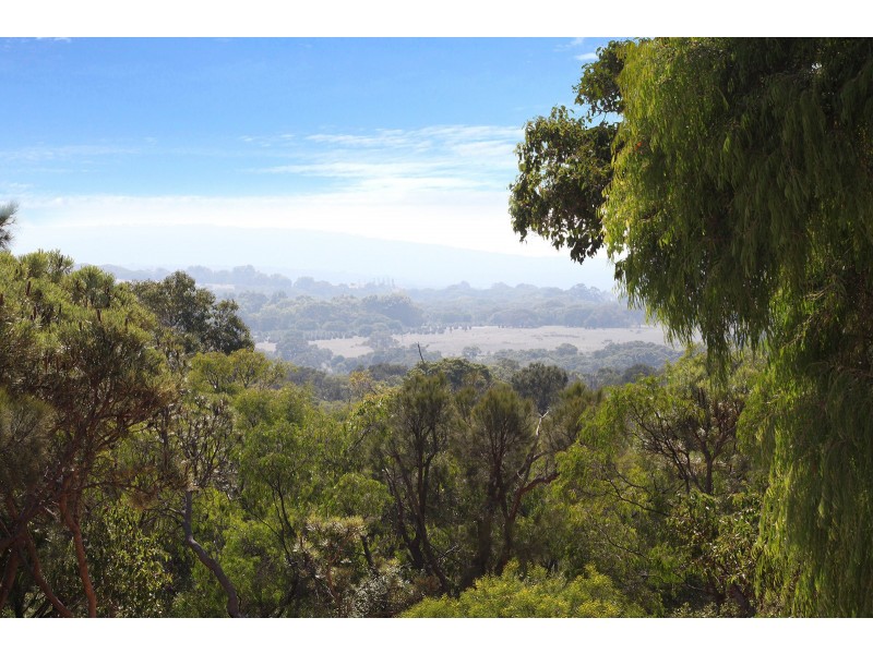 15 House Glen, Yallingup WA 6282