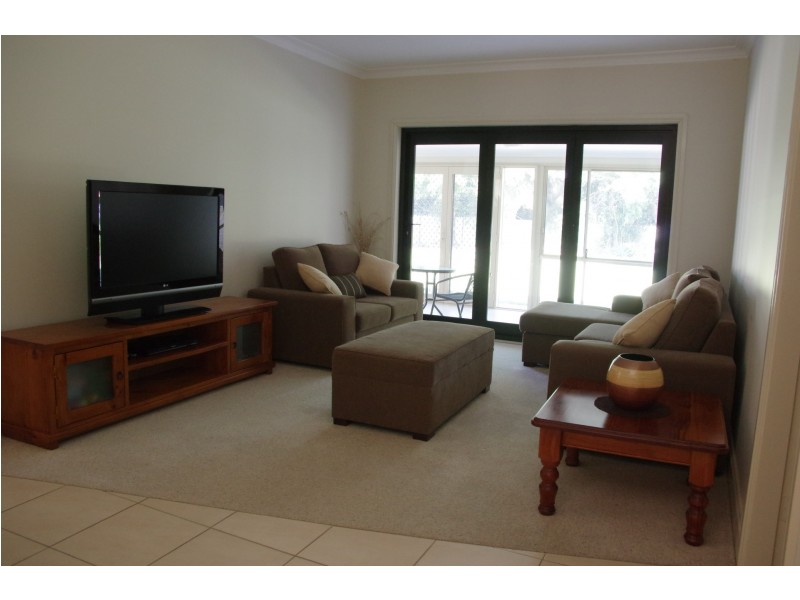24 Crown Street, Dubbo NSW 2830