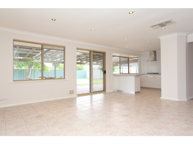 13 Duncan Close, Parkwood WA 6147