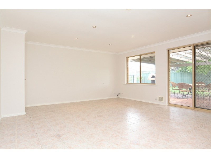 13 Duncan Close, Parkwood WA 6147